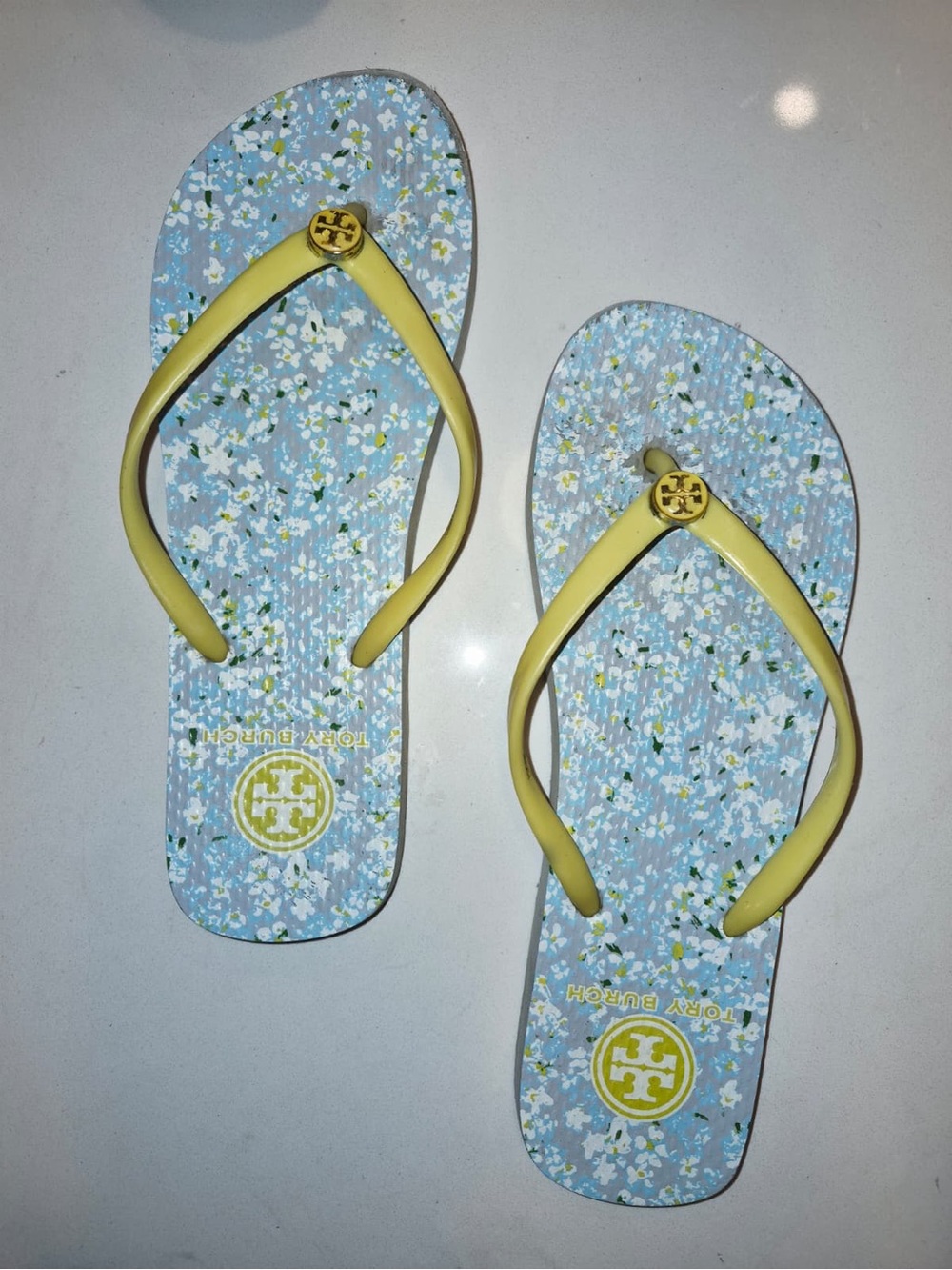 Tory Burch Women’s Yellow-Strap Floral Print Flip Flops size 7